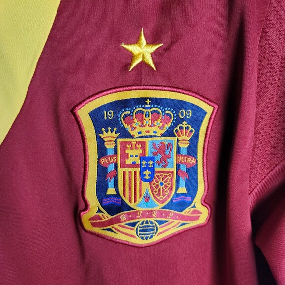 Adidas Spain Home Football Jersey – FIFA World Champion 2010 Men’s Size Large - Picture 2 of 6